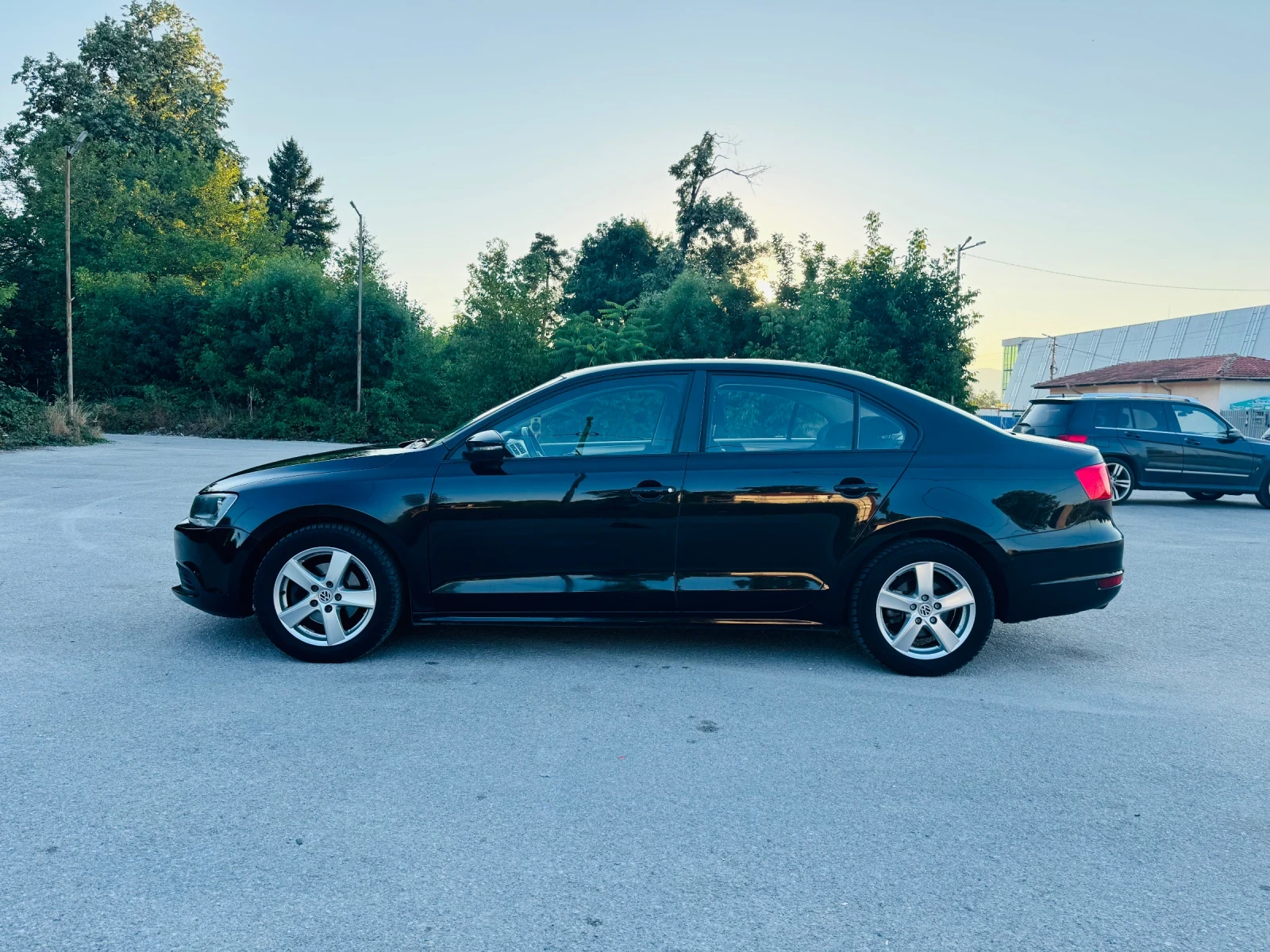 VW Jetta 1.2 TSI, снимка 13 - Автомобили и джипове - 55673054