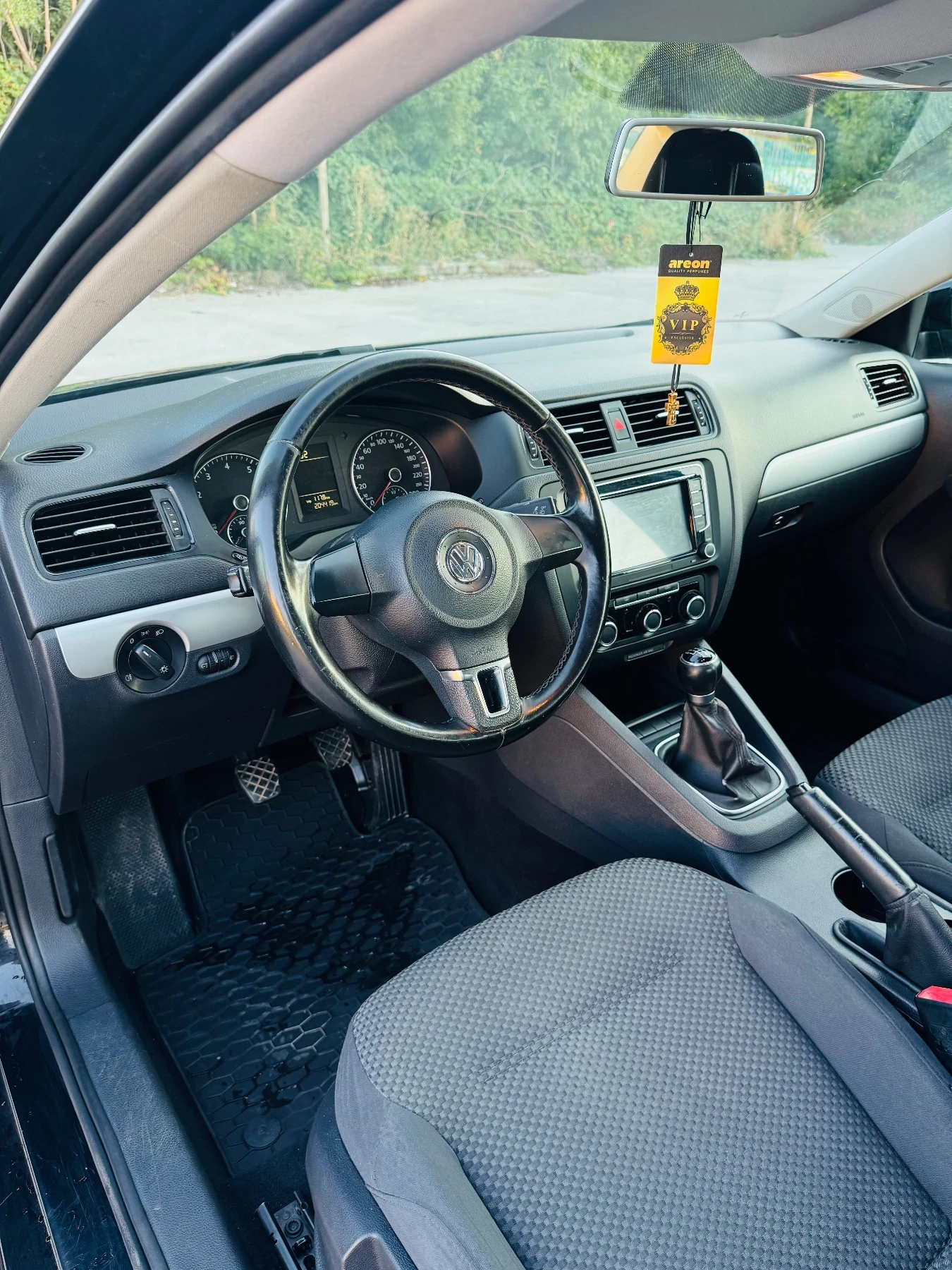 VW Jetta 1.2 TSI, снимка 17 - Автомобили и джипове - 55673054
