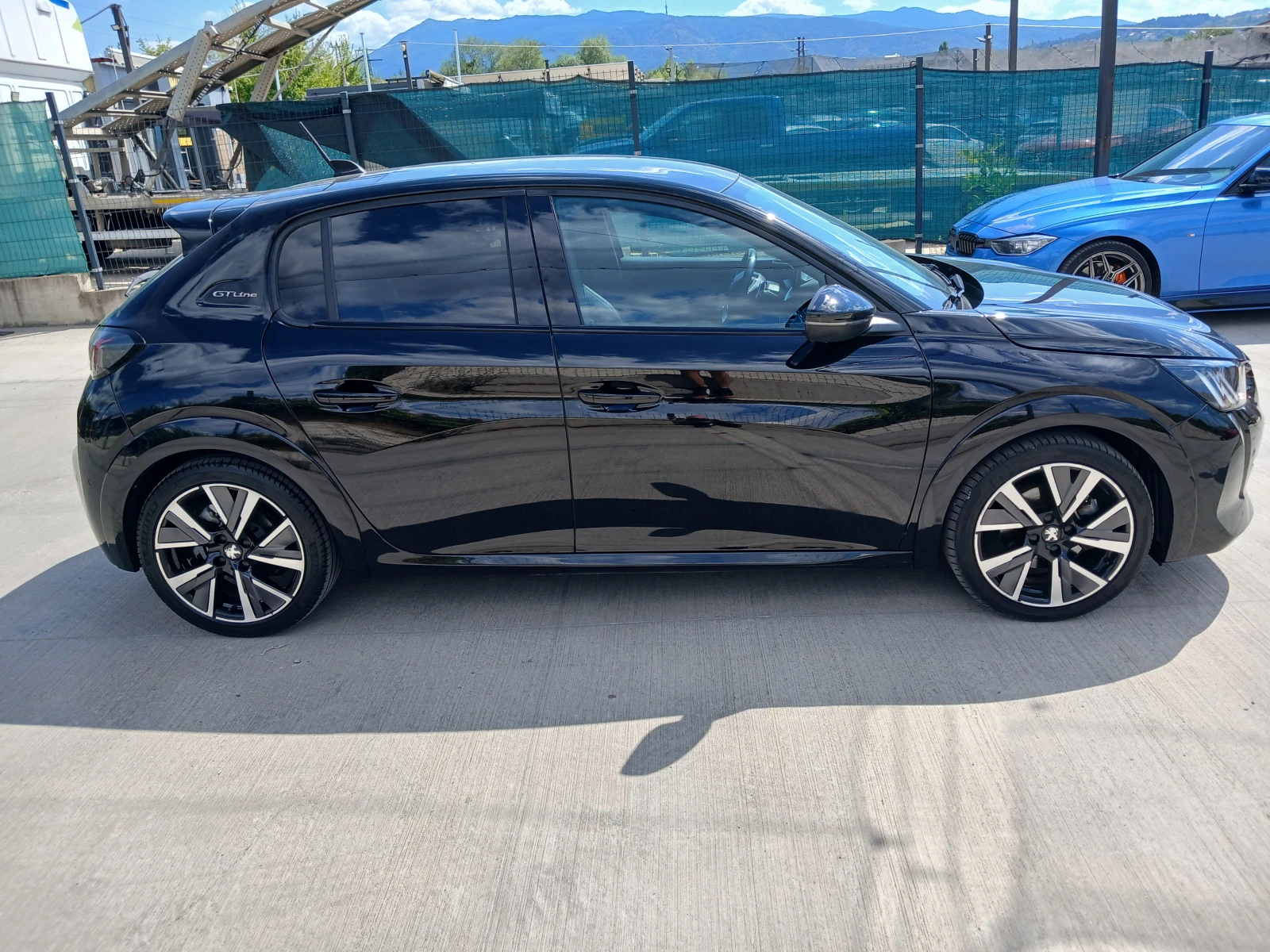 Peugeot 208 GT 130к.с 8с.к, снимка 3 - Автомобили и джипове - 55837746