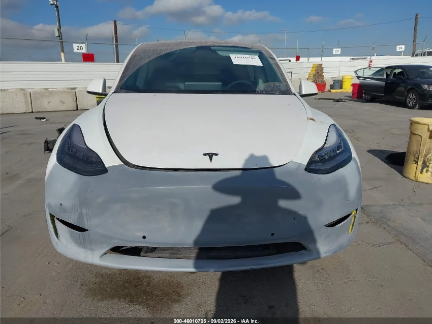 Tesla Model Y LONG RANGE DUAL MOTOR ALL-WHEEL DRIVE, снимка 2 - Автомобили и джипове - 56700957