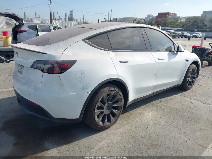 Tesla Model Y LONG RANGE DUAL MOTOR ALL-WHEEL DRIVE, снимка 6 - Автомобили и джипове - 56700957