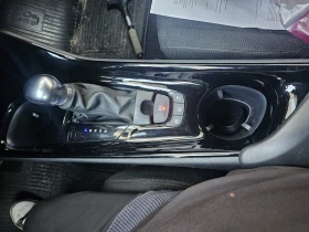 Toyota C-HR 1.8 hibrid, снимка 5