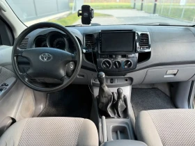 Toyota Hilux 2.5D-4D Klima Navi 4x4 - 15990 € / 31273.72 лв. - 96374135 5