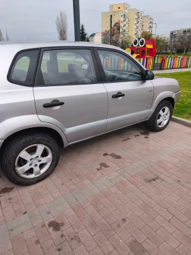 Hyundai Tucson 4x4 - 2200 € / 4302.83 лв. - 63742337 4