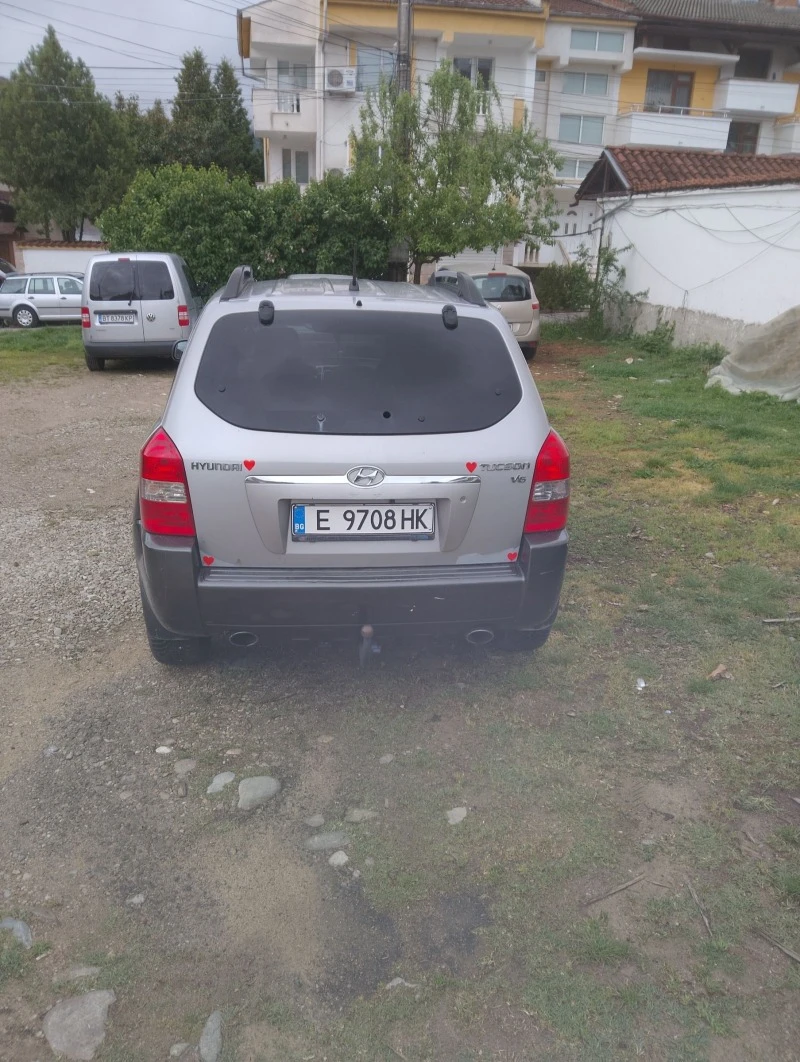 Hyundai Tucson, снимка 2 - Автомобили и джипове - 45381072