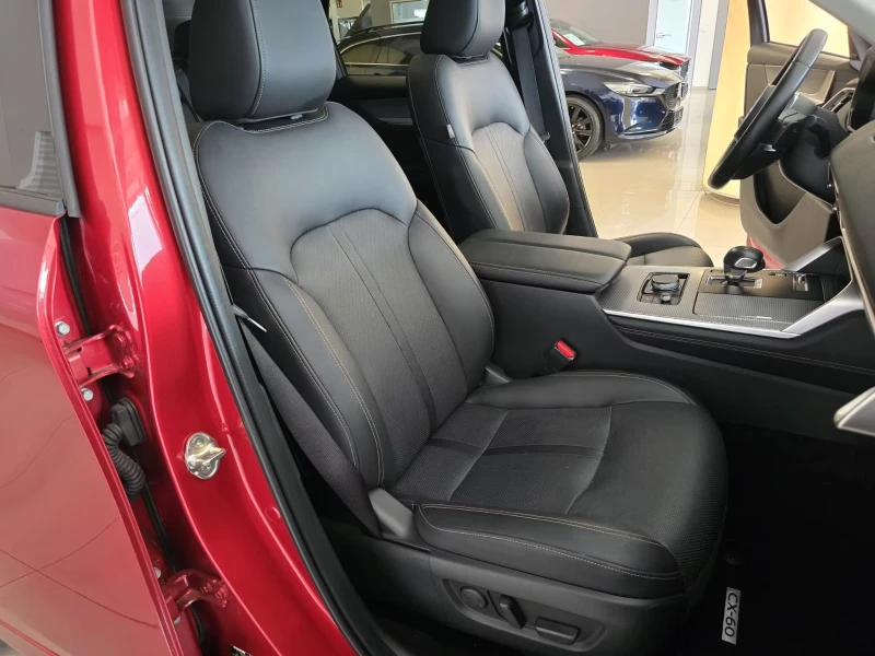 Mazda CX-60 HOMURA/328HP/PANO/HUD/BOSE/NAVI/360/LED/291g, снимка 14 - Автомобили и джипове - 51656960