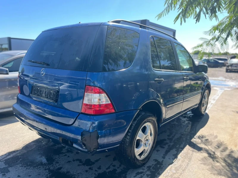 Mercedes-Benz ML 270, снимка 12 - Автомобили и джипове - 51824485