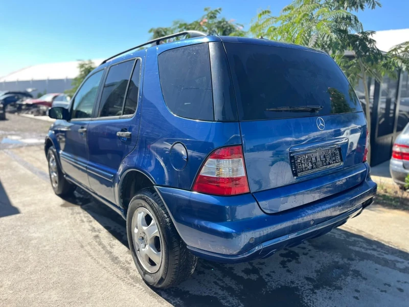 Mercedes-Benz ML 270, снимка 8 - Автомобили и джипове - 51824485