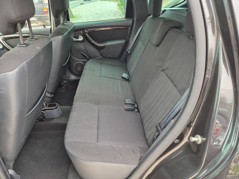 Dacia Duster 1.6i Benzin 95ps., снимка 12 - Автомобили и джипове - 52815852