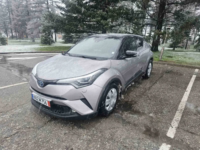 Toyota C-HR 1.8 hibrid