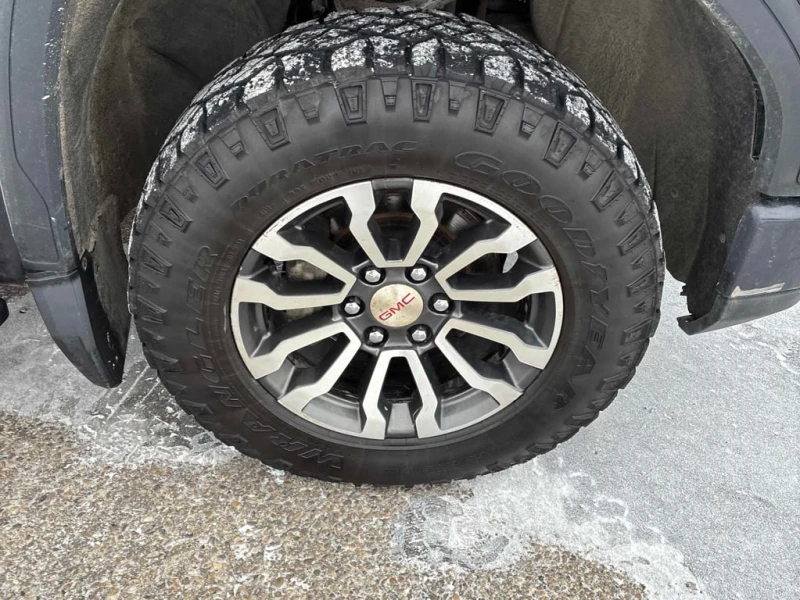 Gmc Sierra * AT4 * CARFAX * БЕЗ ПЪРВОНАЧАЛНА ВНОСКА, снимка 7 - Автомобили и джипове - 53261971