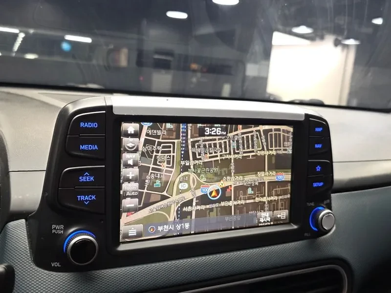 Hyundai Kona 1.6 2Wd Premium, снимка 15 - Автомобили и джипове - 55562327