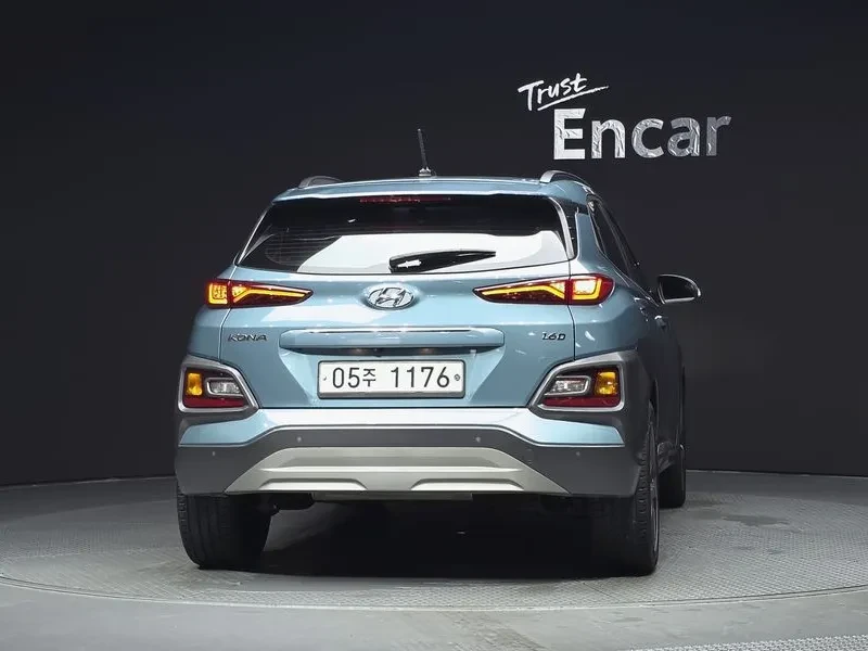 Hyundai Kona 1.6 2Wd Premium, снимка 4 - Автомобили и джипове - 55562327