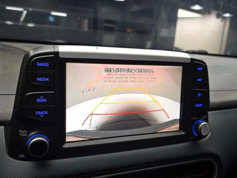 Hyundai Kona 1.6 2Wd Premium, снимка 16 - Автомобили и джипове - 55562327