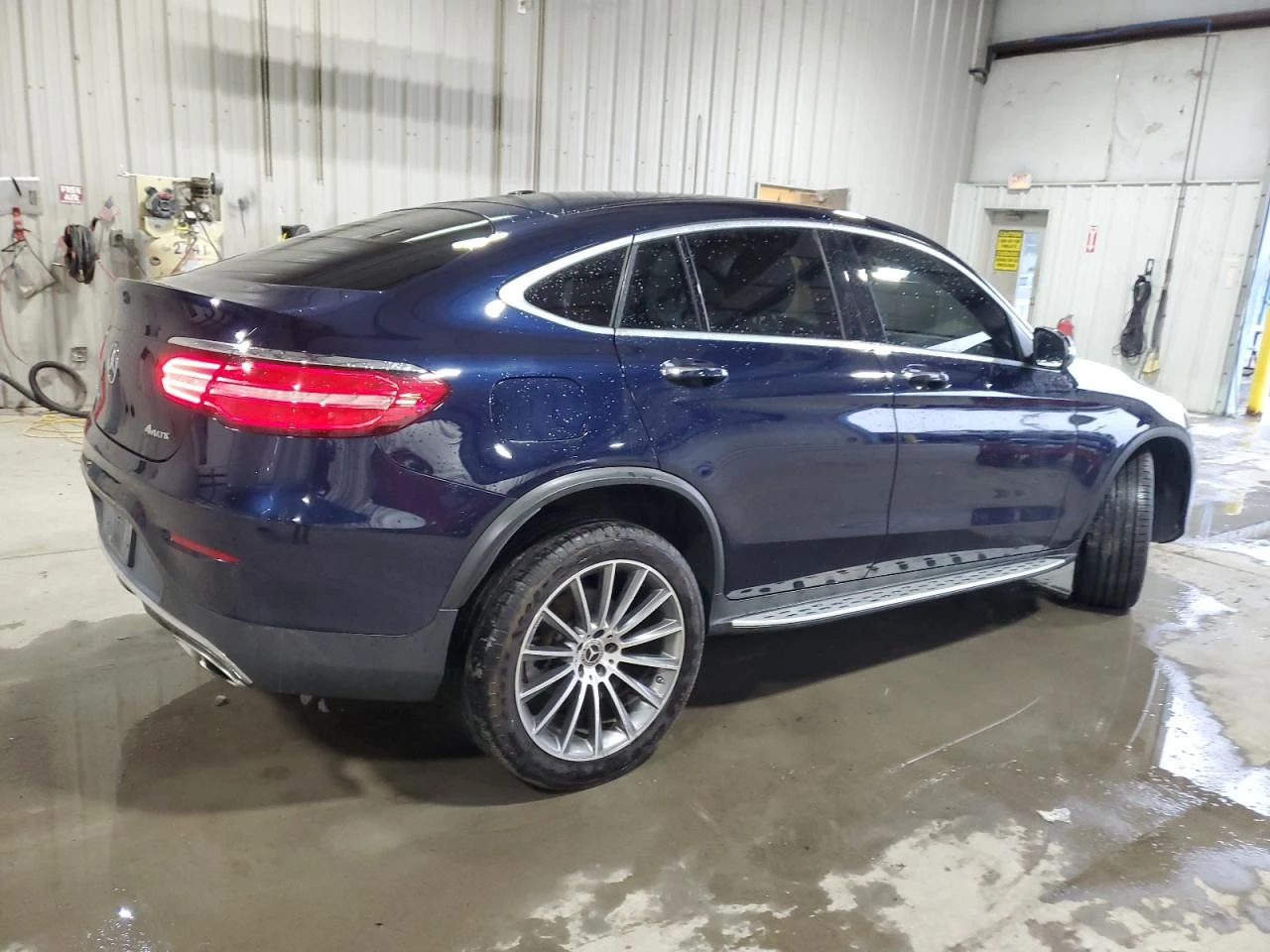Mercedes-Benz GLC 300 4MATIC BURMESTER* DISTRONIC* KEYLESS* ПОДГРЕВ*  - изображение 6