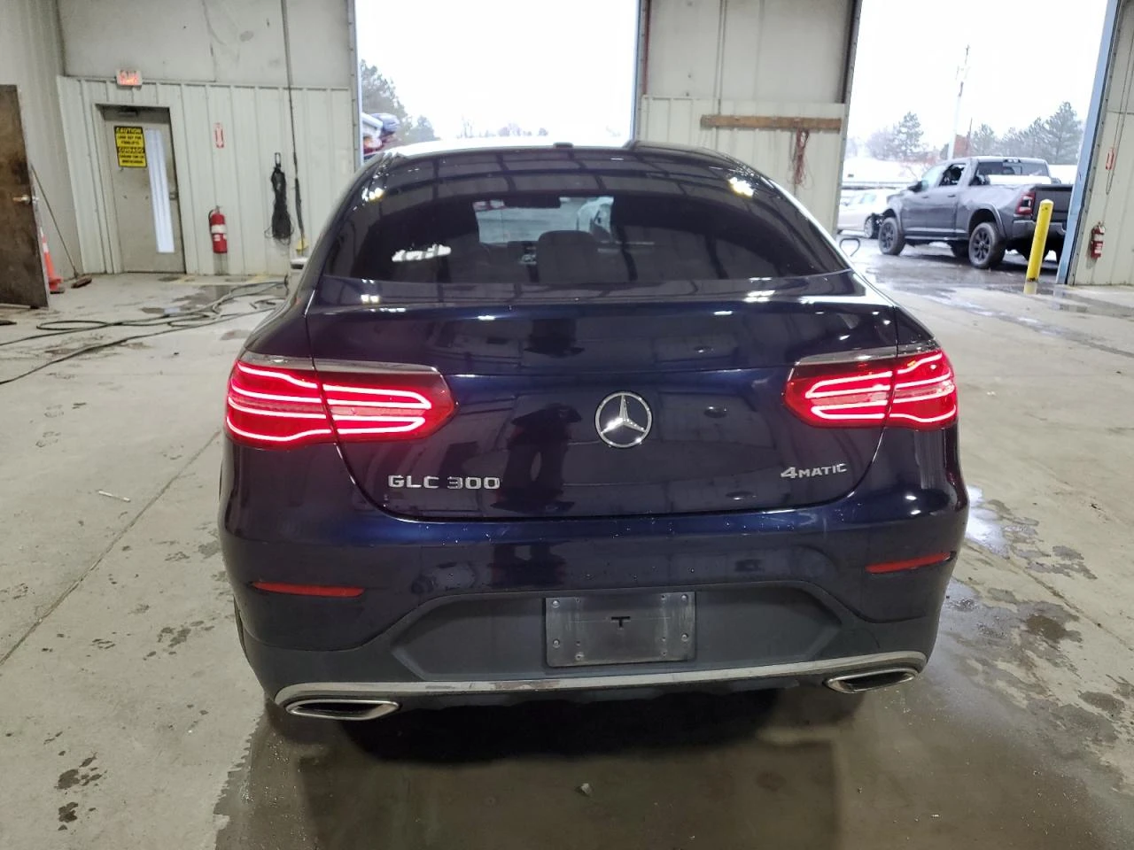Mercedes-Benz GLC 300 4MATIC BURMESTER* DISTRONIC* KEYLESS* ПОДГРЕВ*  - изображение 5