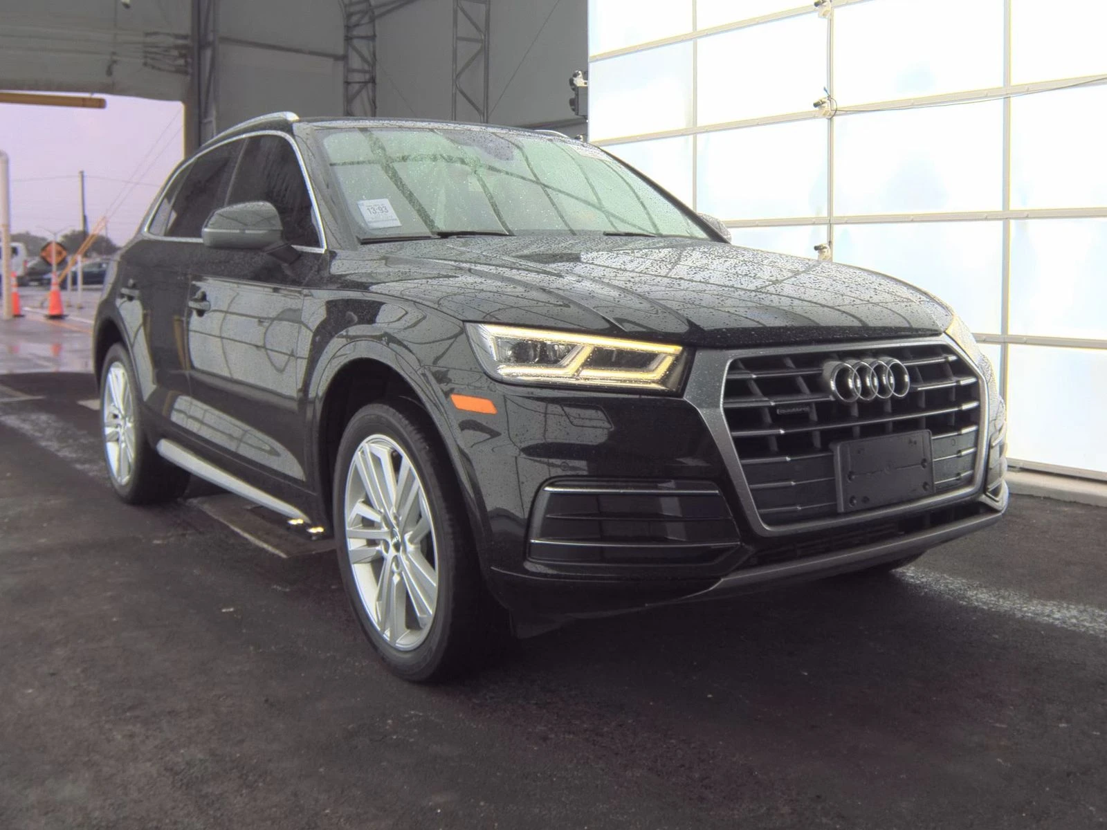 Audi Q5 MATRIX* DIGITAL* B&O* KEYLESS* PANO* ОБДУХ* КАМЕРА - изображение 3