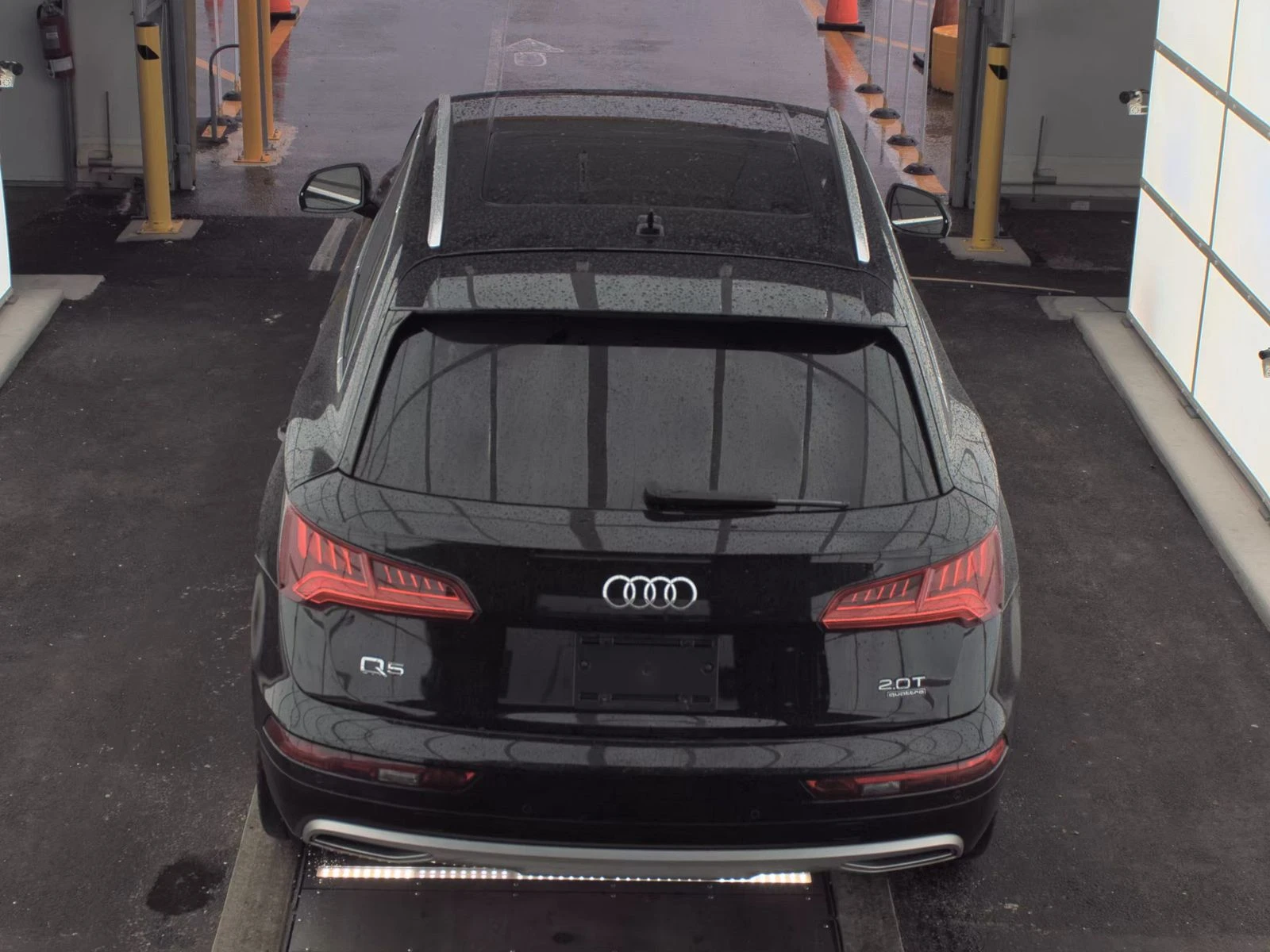 Audi Q5 MATRIX* DIGITAL* B&O* KEYLESS* PANO* ОБДУХ* КАМЕРА - изображение 4