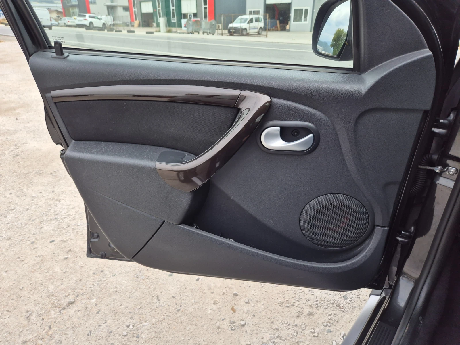 Dacia Duster 1.6i Benzin 95ps. | Mobile.bg � ����������� 17