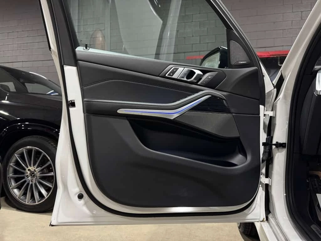 BMW X5 * M SPORT PRO CLEAN CARFAX! * CARFAX * ЦЕНА ДО БГ, снимка 12 - Автомобили и джипове - 53812587