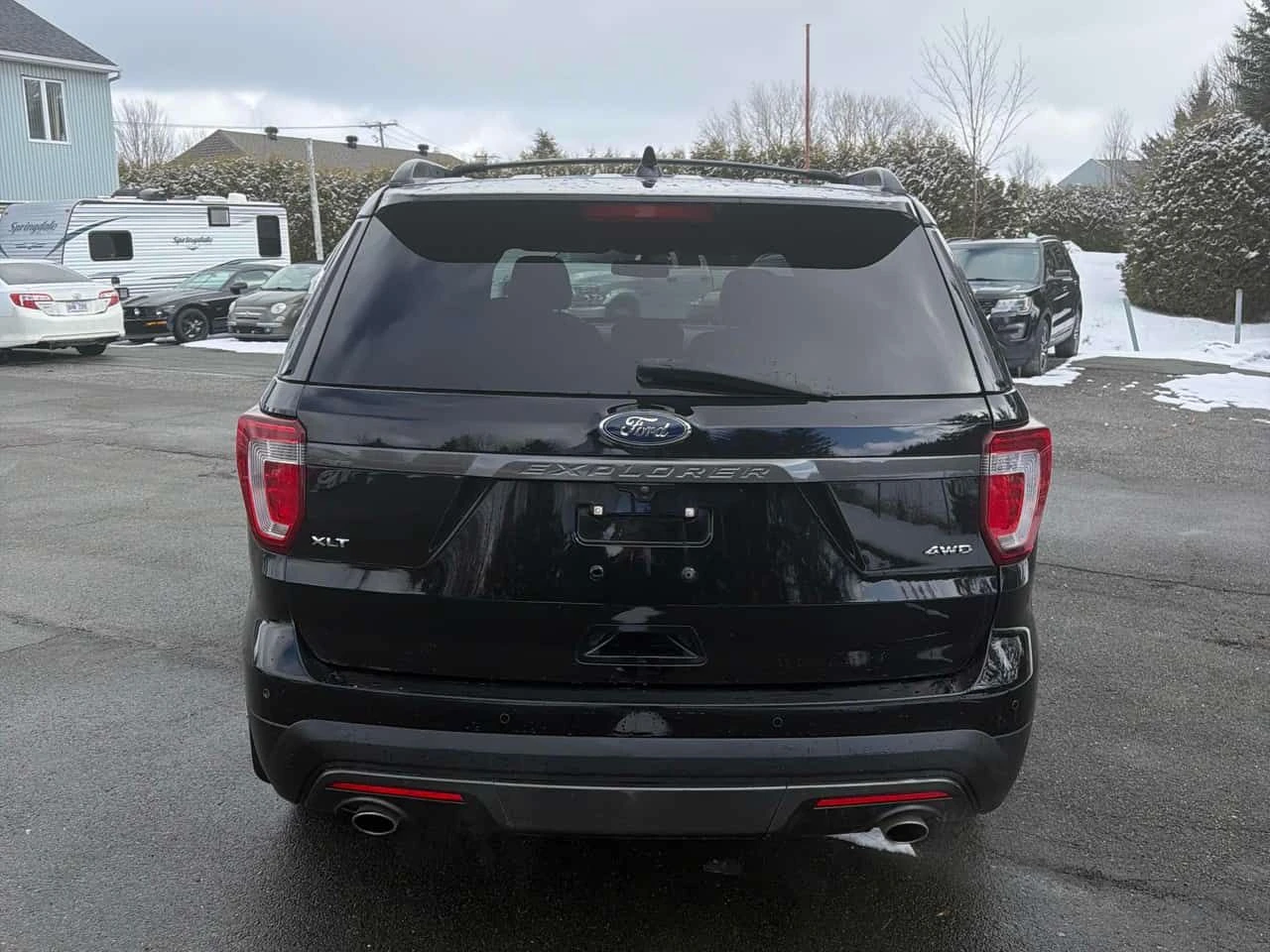 Ford Explorer * XLT * CARFAX * ПАНОРАМА * , снимка 4 - Автомобили и джипове - 53963261