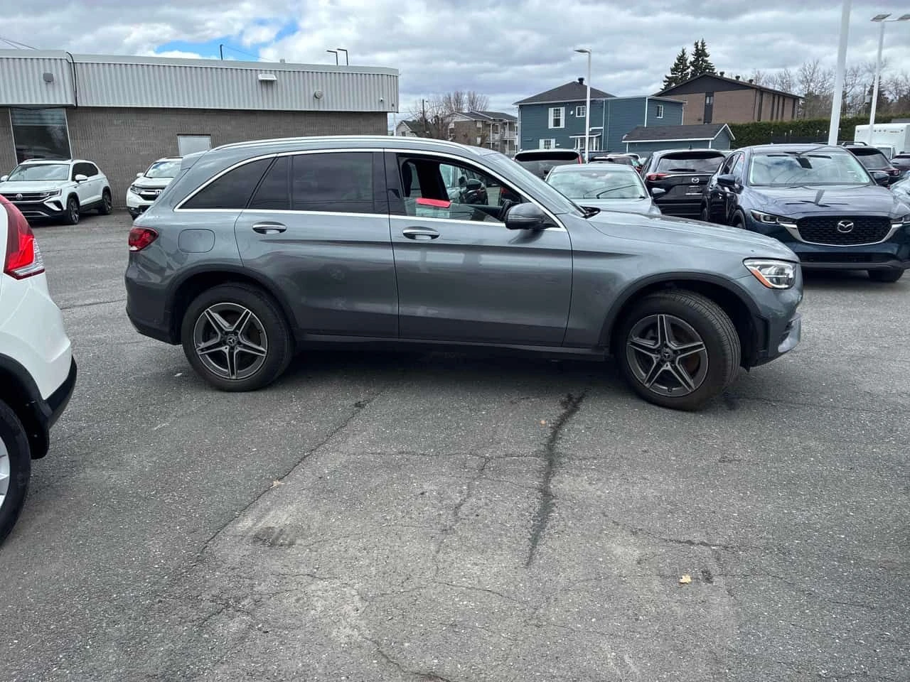 Mercedes-Benz GLC 300 PANO| 360 КАМЕРИ| AMBIENT| КЛИП НА МОТОРА| , снимка 3 - Автомобили и джипове - 54387364