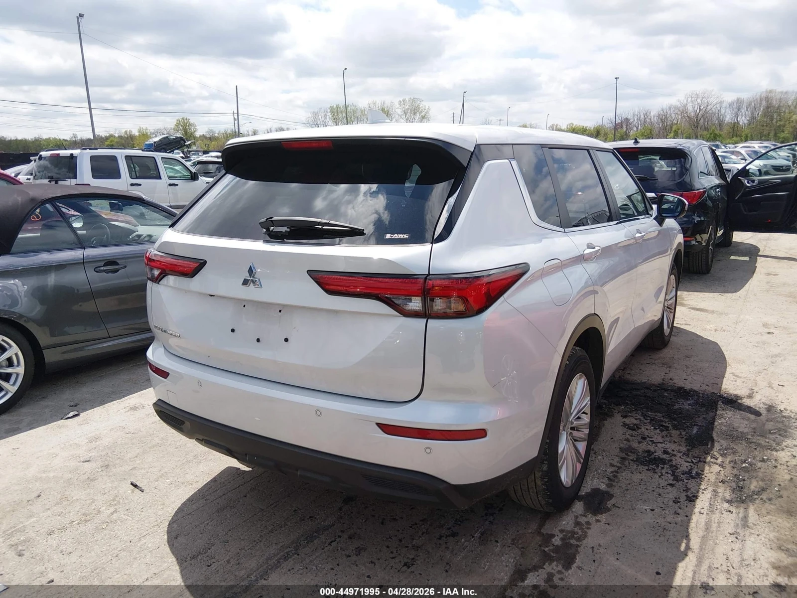 Mitsubishi Outlander AWD* КАМЕРА* М.точка* , снимка 5 - Автомобили и джипове - 54611734