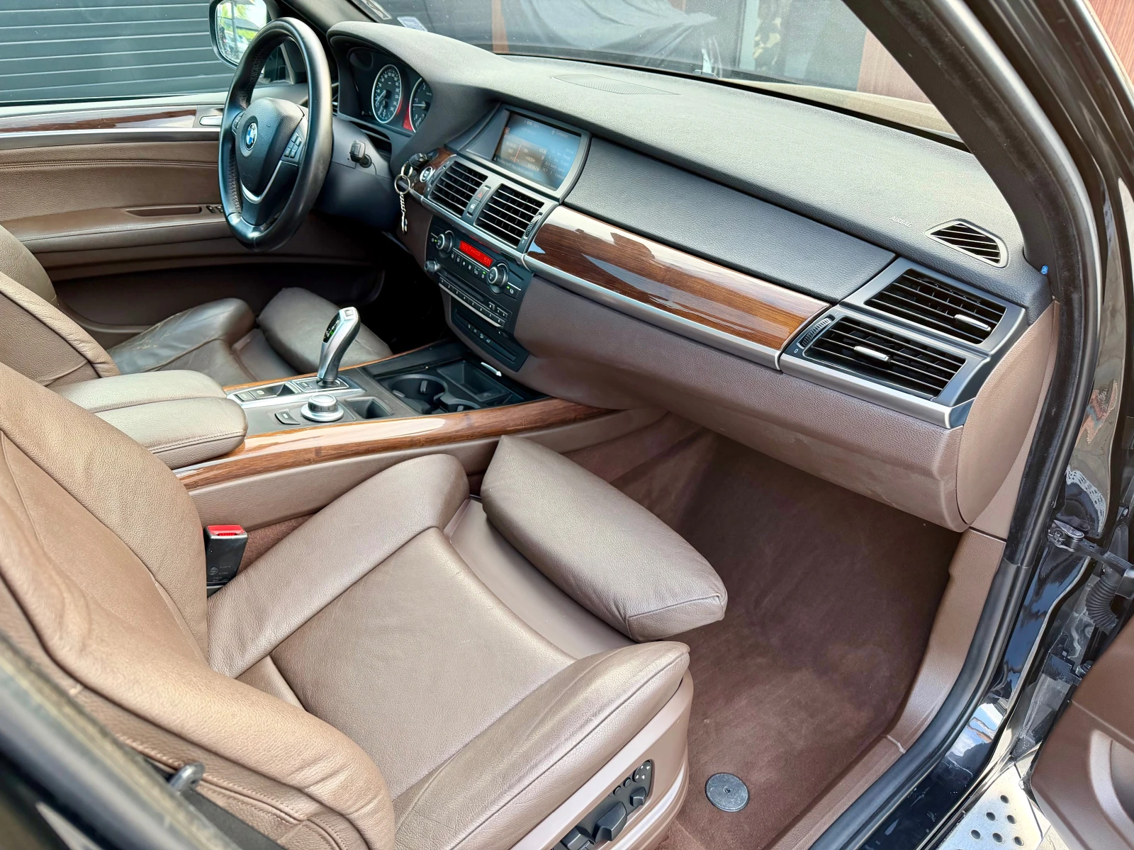 BMW X5 3.0d Sport #PANORAMA#CAMERA#, снимка 12 - Автомобили и джипове - 55005604