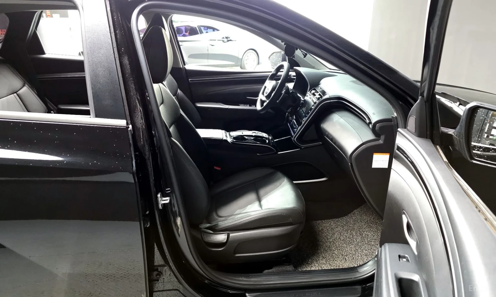 Hyundai Tucson, снимка 11 - Автомобили и джипове - 55193473