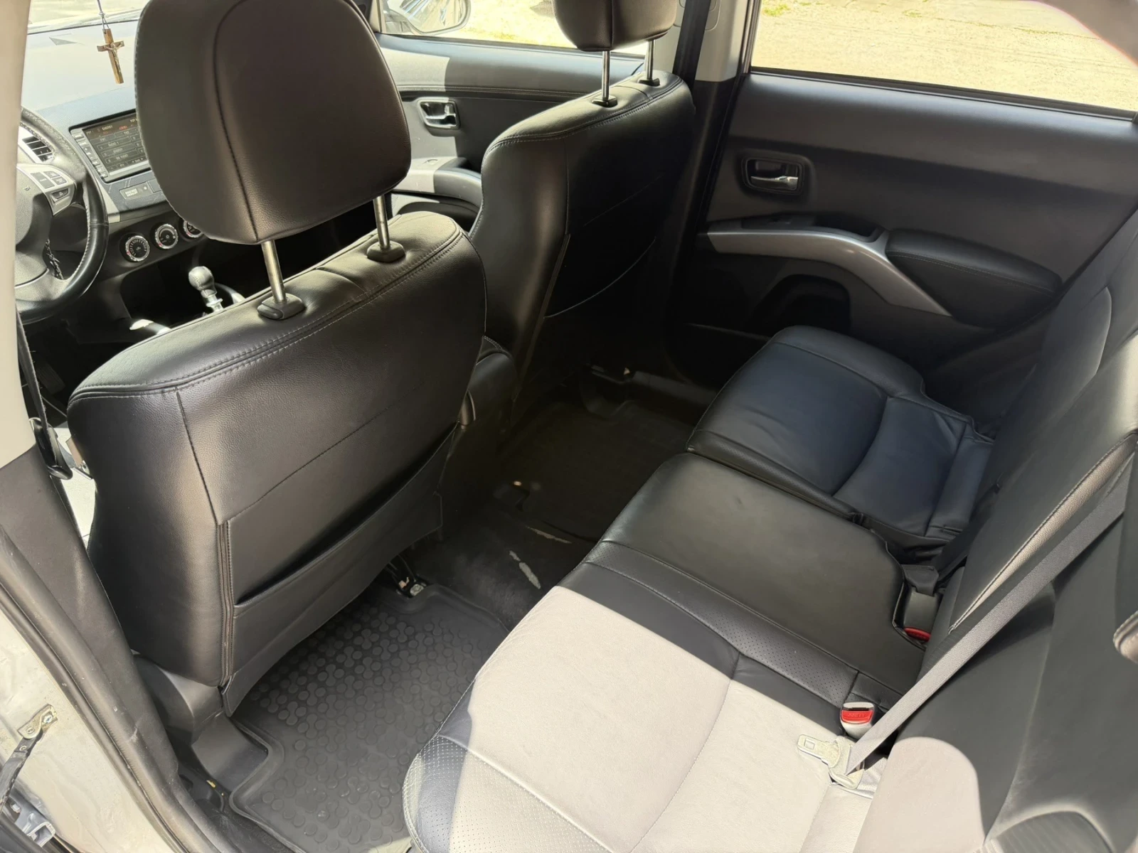 Peugeot 4007, снимка 4 - Автомобили и джипове - 55717209