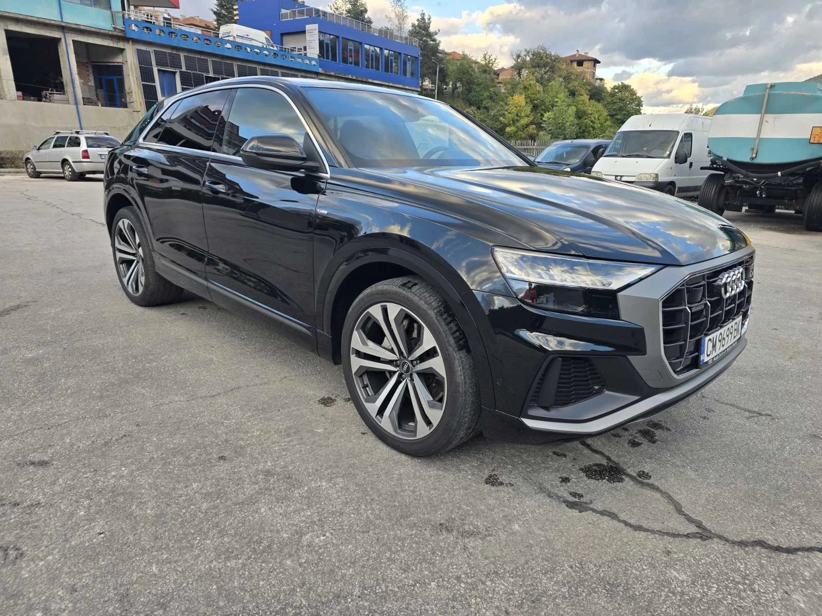 Audi Q8, снимка 16 - Автомобили и джипове - 56348993