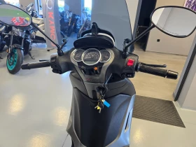 Piaggio Beverly 350ie, ABS-ASR, 2018г., снимка 10