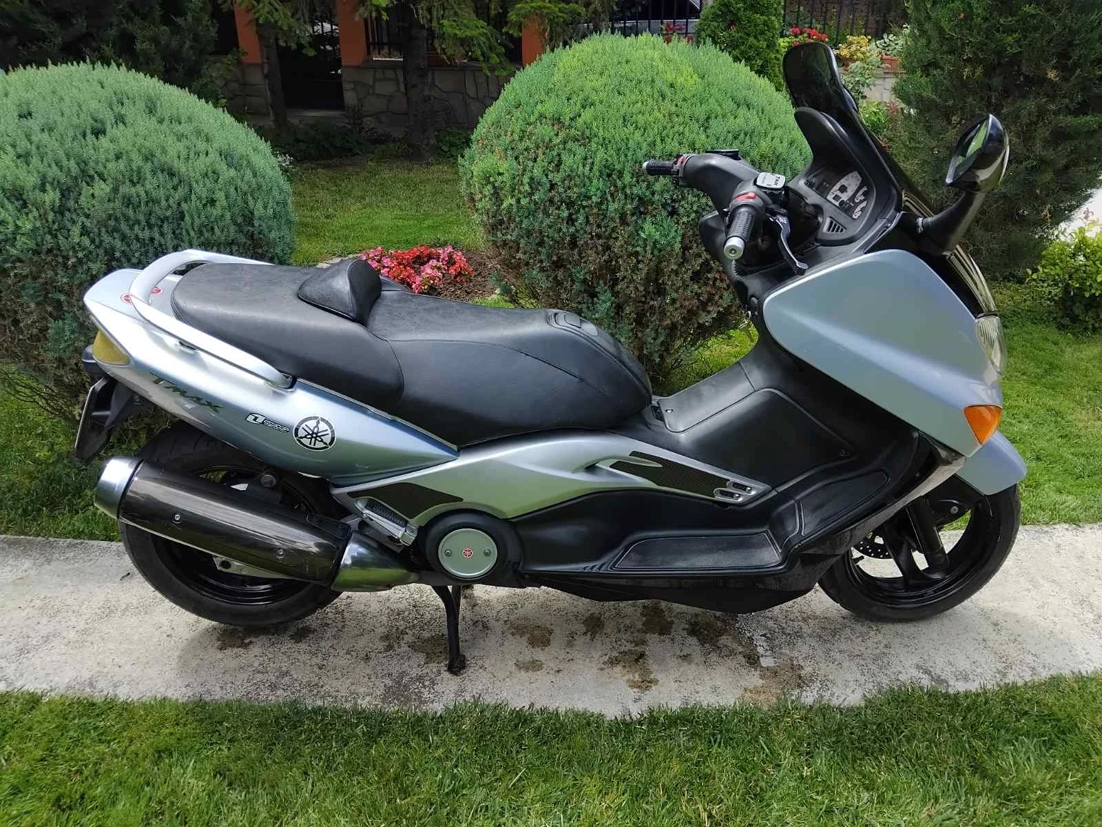 Yamaha T-max 500