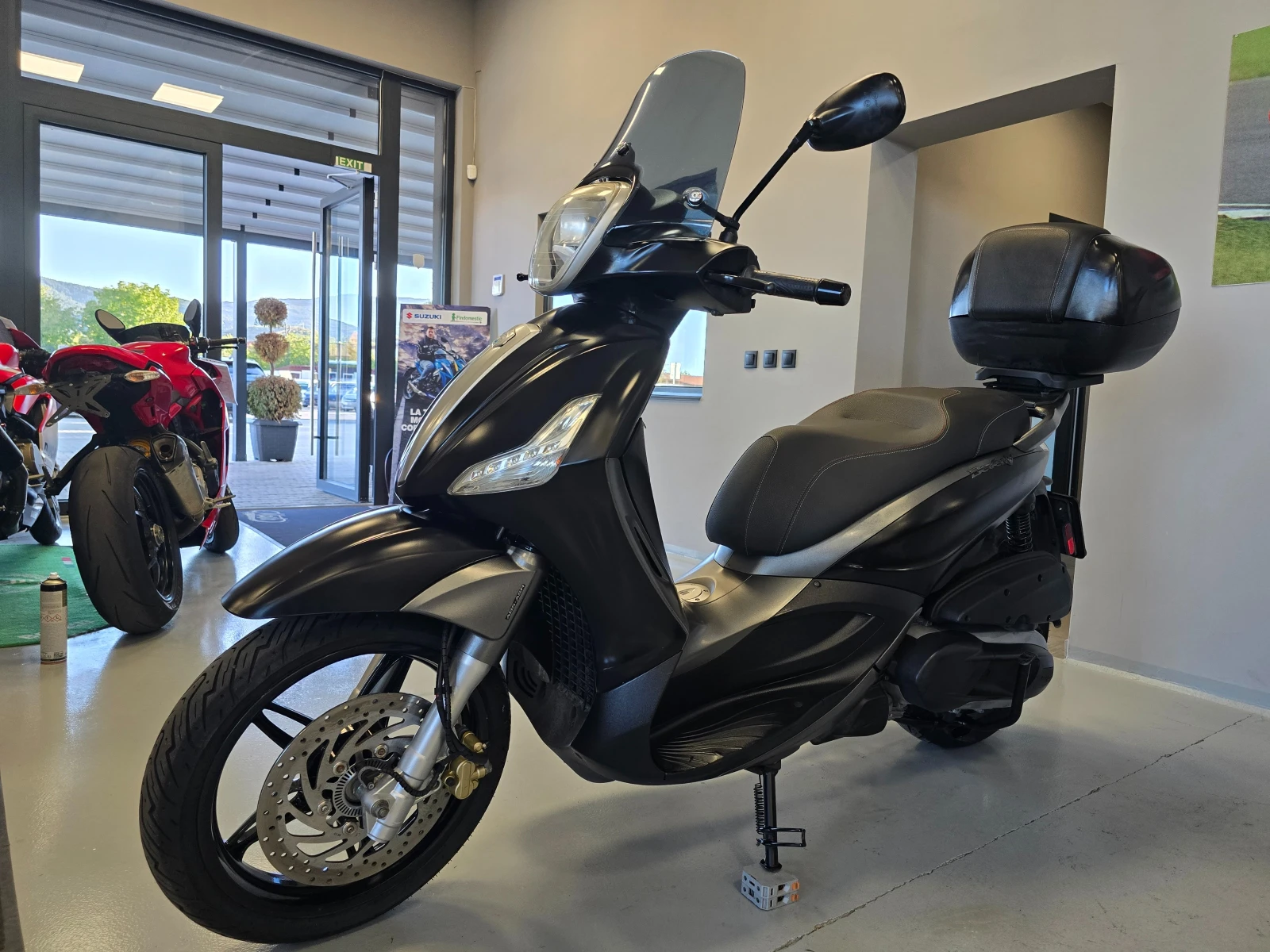 Piaggio Beverly 350ie, ABS-ASR, 2018г., снимка 7 - Мотоциклети и мототехника - 55998032