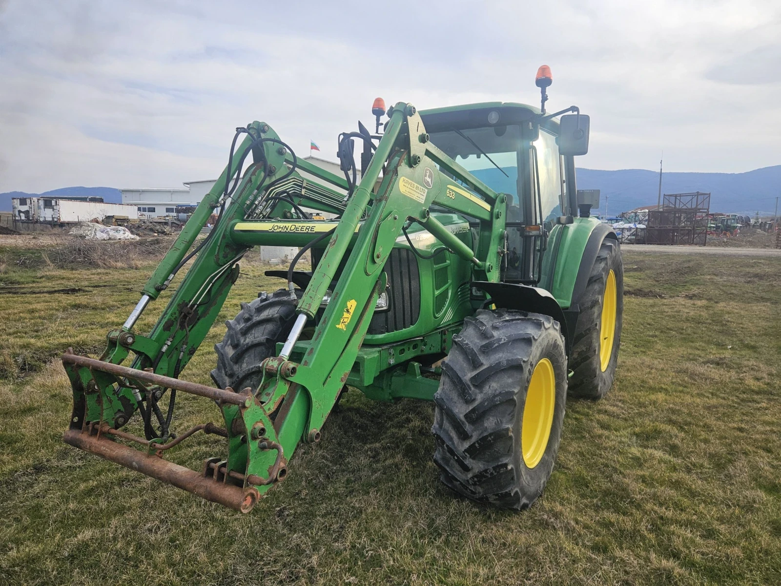 Трактор John Deere 6230 - изображение 2