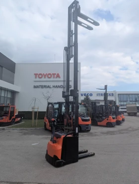 Електрокар Toyota Стакер, снимка 9