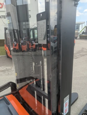 Електрокар Toyota Стакер, снимка 6