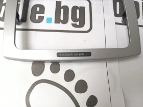 Лайсна около мултимедия Фолксваген , снимка 4