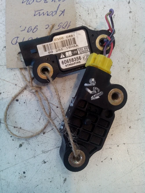 Краш сензор за Алфа Ромео 156 1.9JTD