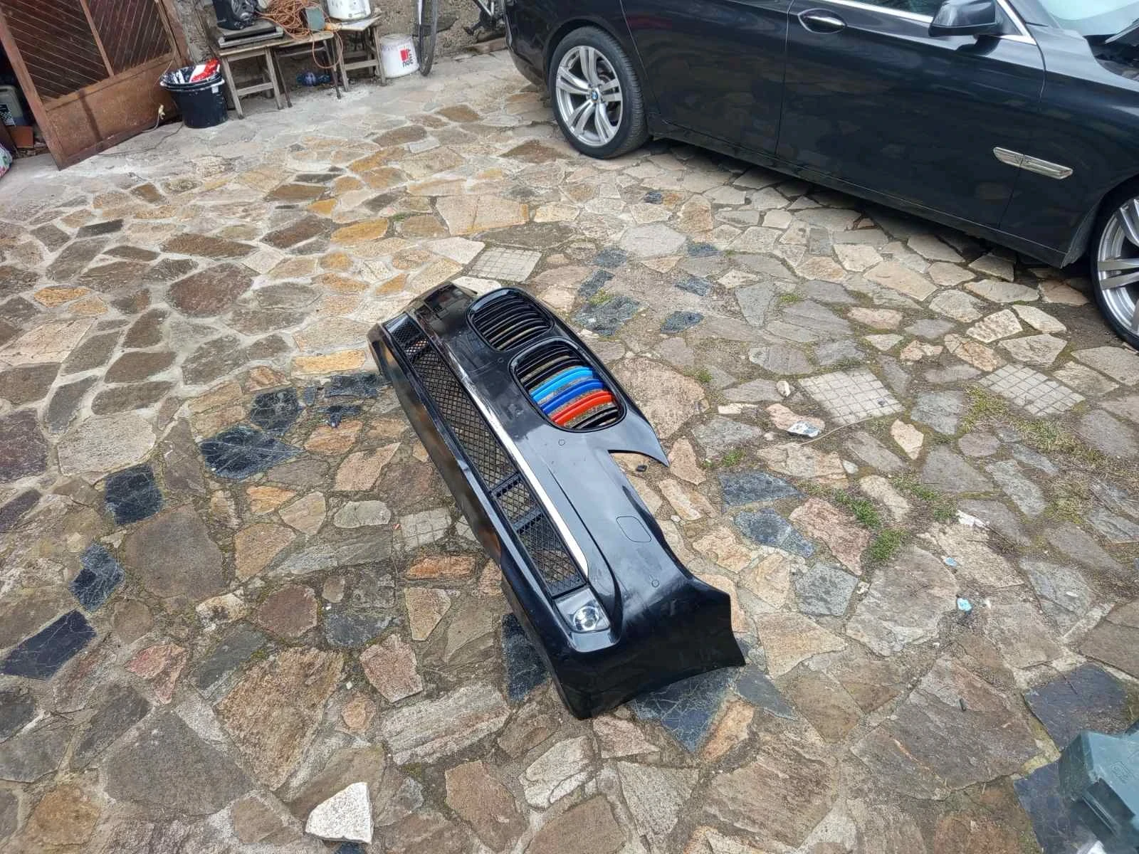 Предна и задна броня BMW 7 F01, снимка 2 - Части - 53934804