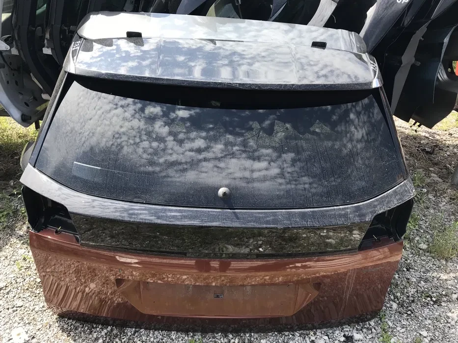 Заден капак за Пежо Peugeot 3008 2019 година