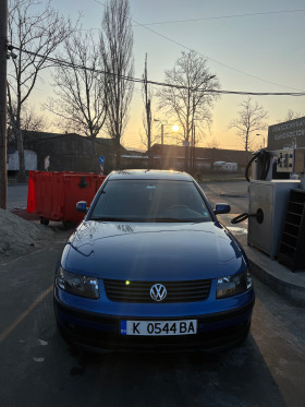 VW Passat, снимка 2 - Автомобили и джипове - 44343725