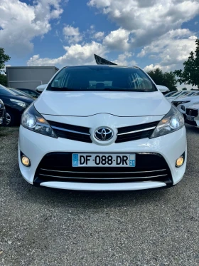 ������ Toyota Verso