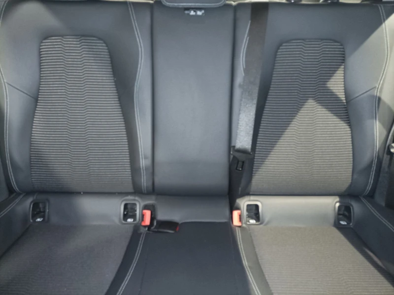 Mercedes-Benz A 200 d Progressive, снимка 8 - Автомобили и джипове - 23629766