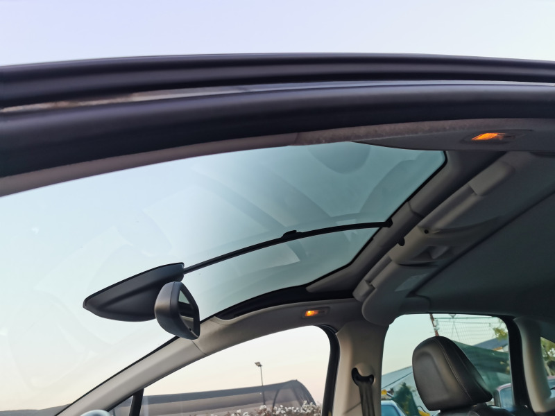 Citroen C3 1.6i/нави/кожа/панорама/парктроник, снимка 5 - Автомобили и джипове - 39144764