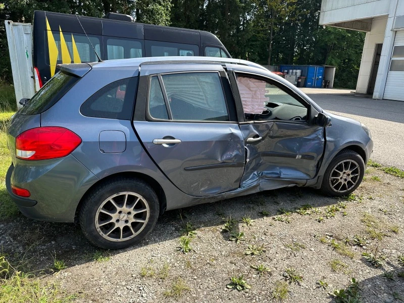 Renault Clio 1.2 НА ЧАСТИ НА ЧАСТИ, снимка 3 - Автомобили и джипове - 47228812