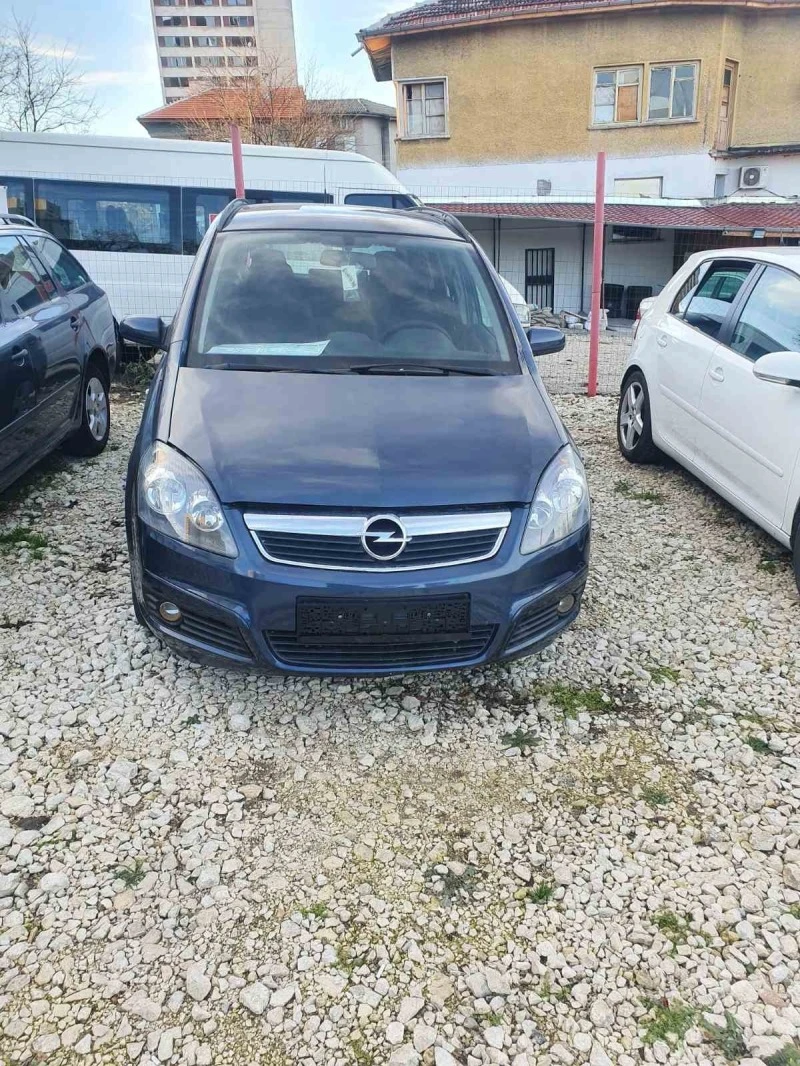 Opel Zafira Италия 1, 9 120 к.с, снимка 1 - Автомобили и джипове - 45754486