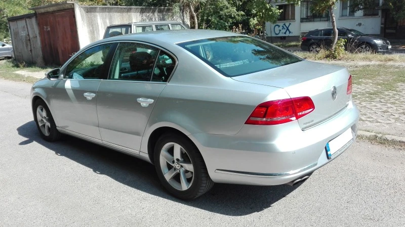 VW Passat, снимка 12 - Автомобили и джипове - 46905469