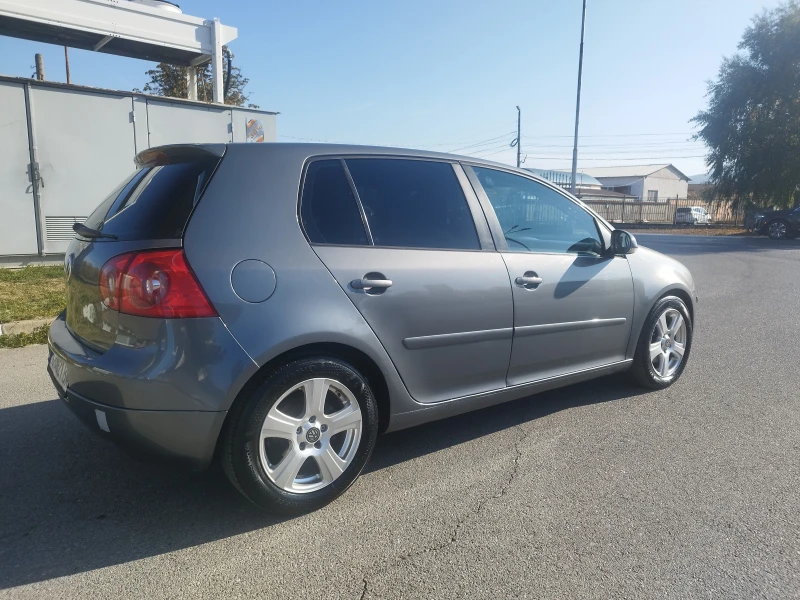 VW Golf 2.0 TDI, снимка 5 - Автомобили и джипове - 47840329