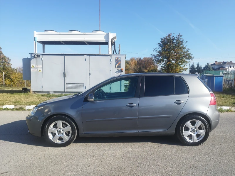 VW Golf 2.0 TDI, снимка 7 - Автомобили и джипове - 47840329